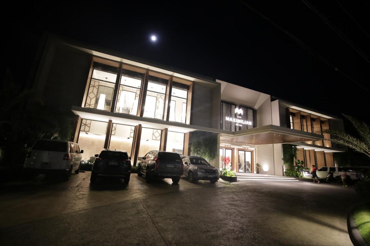 The Maximilian Hotel Cauayan City  Exterior foto
